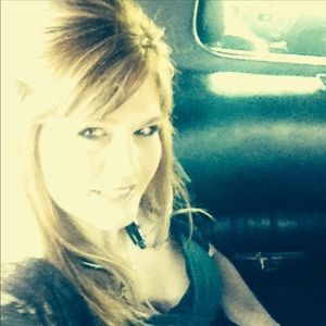 Meet your Posher, Deanna