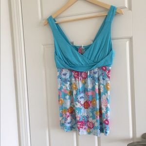 Cinnamon Girl floral top