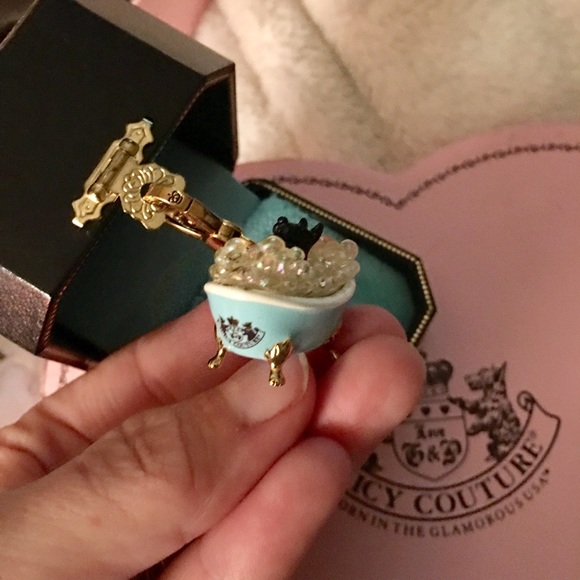 Juicy Couture Yorke in a Bubblebath Charm - Picture 2 of 2