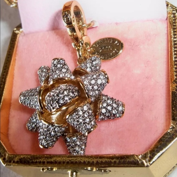 ON HOLD - Picture 1 of 1