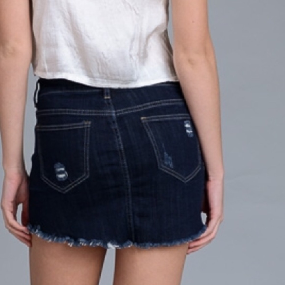 Dark Denim distressed mini skirt - Picture 3 of 4