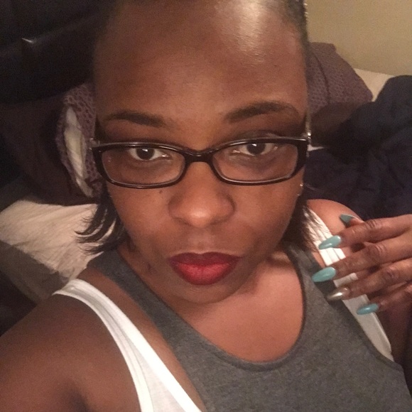 Meet your Posher, Tasha - Picture 1 of 1