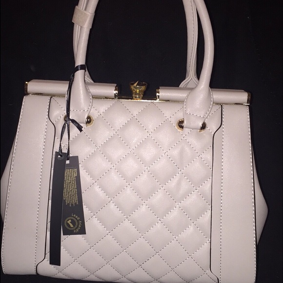 Purses - Picture 4 of 8