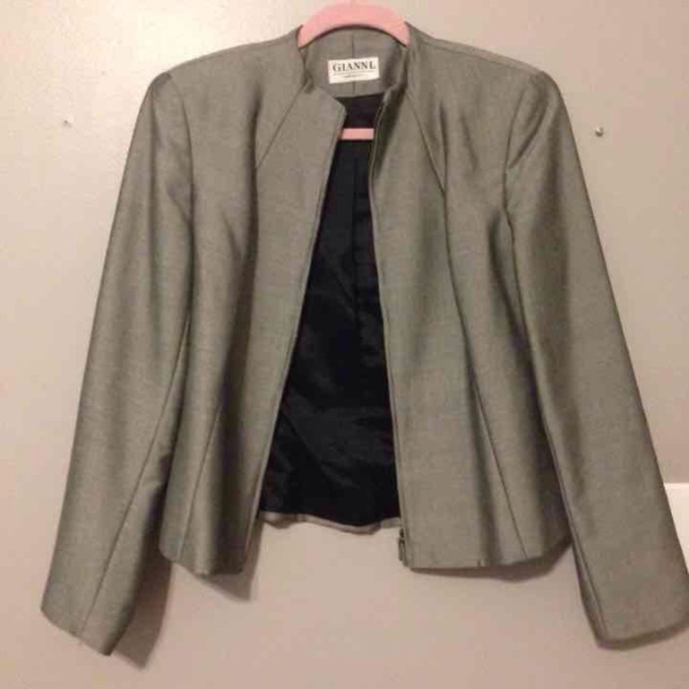Gianni blazer grey size 4