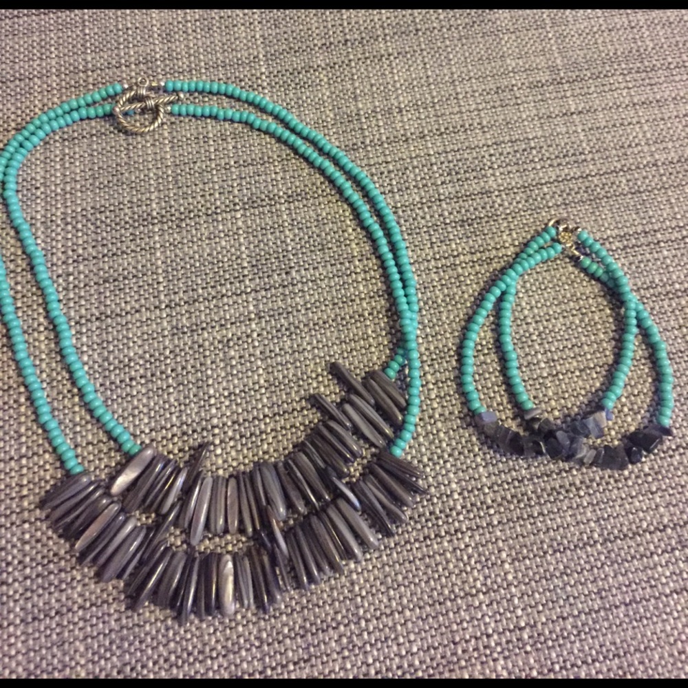 Necklace and bracelet bundle