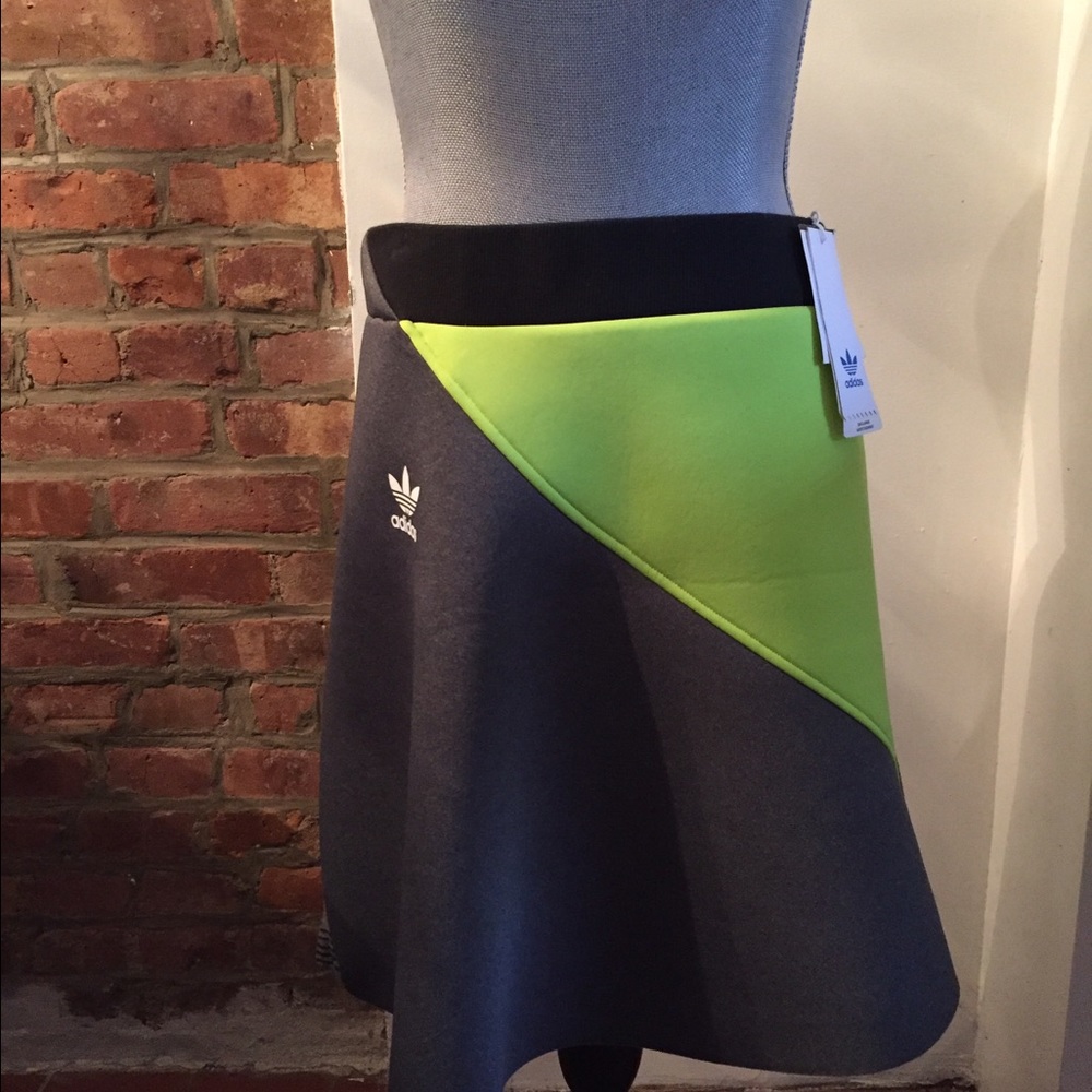 Tennis skirt style