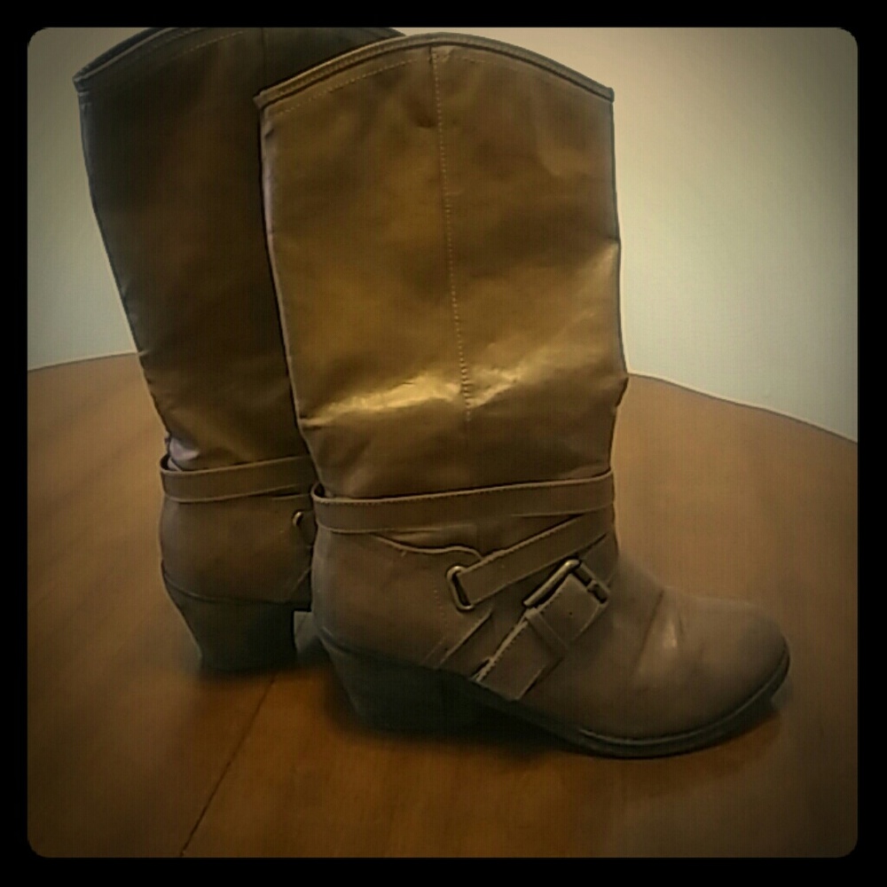 Bongo boots