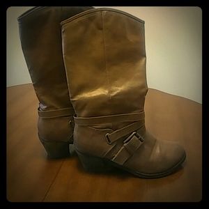 Bongo boots