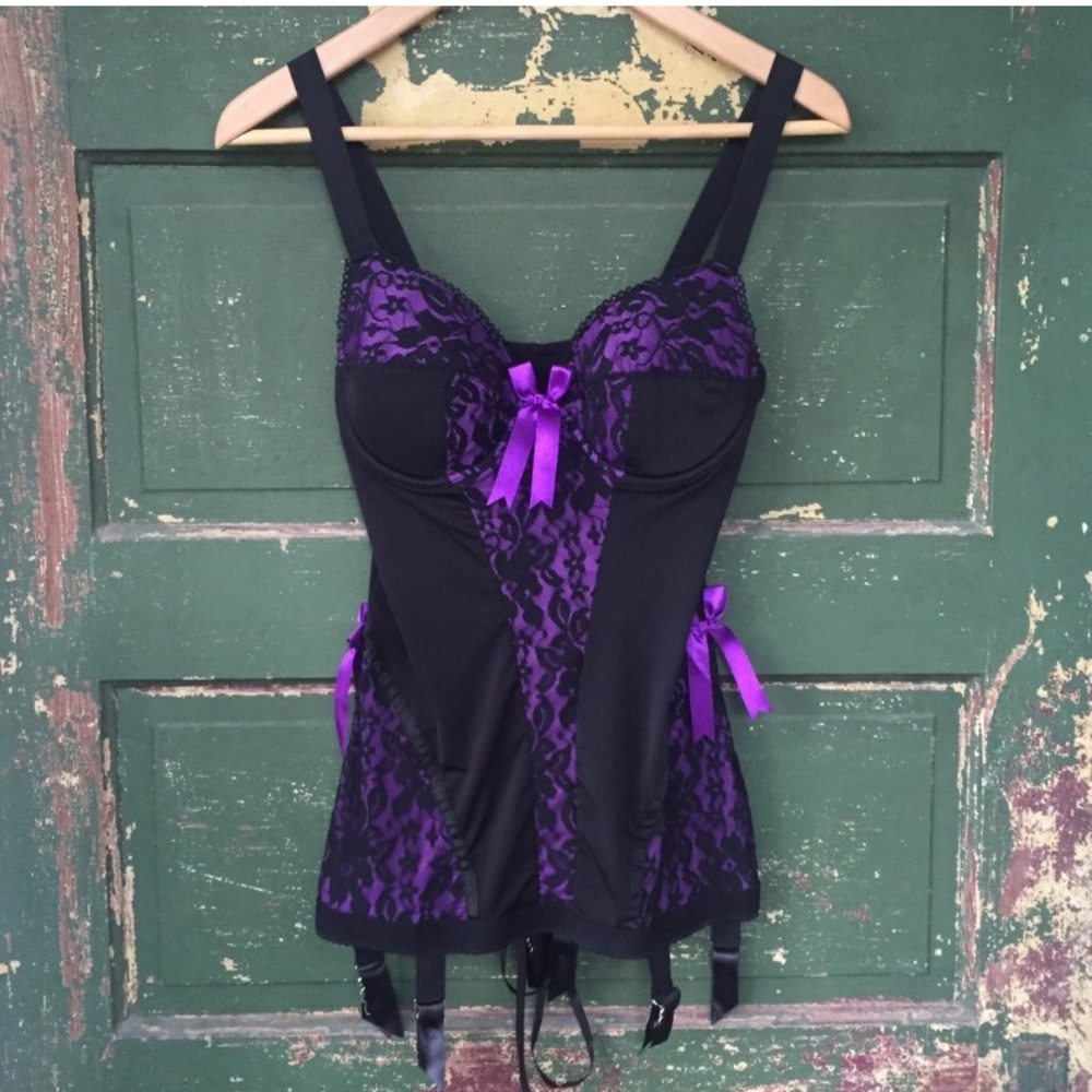 🚫sold🚫Leg Avenue Garter Cami