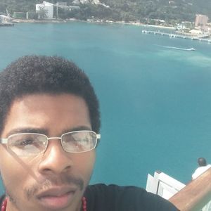 Meet your Posher, Carl