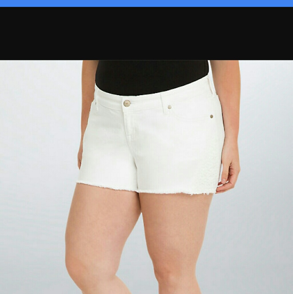 New sz 26 Torrid Shorts