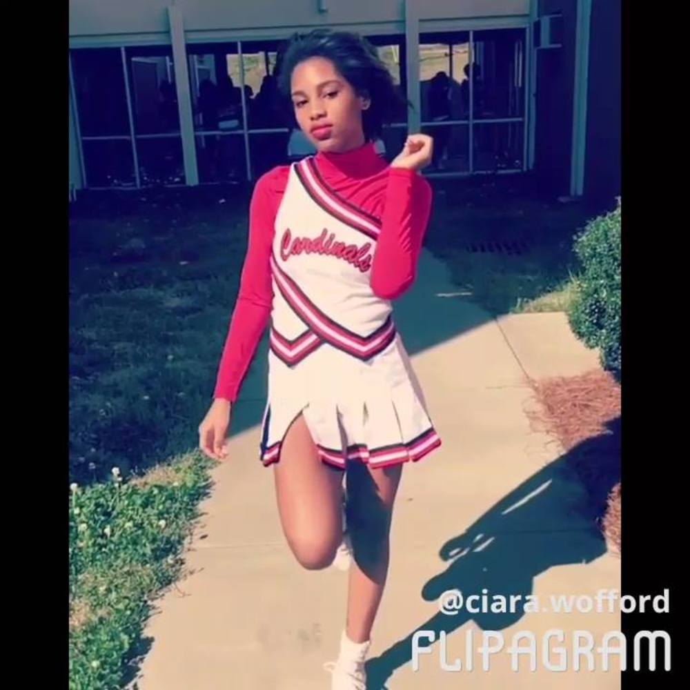 Meet your Posher, Ciara