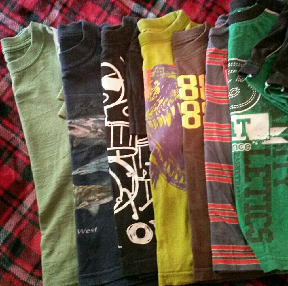 7 sz 4-5 Tee Shirts
