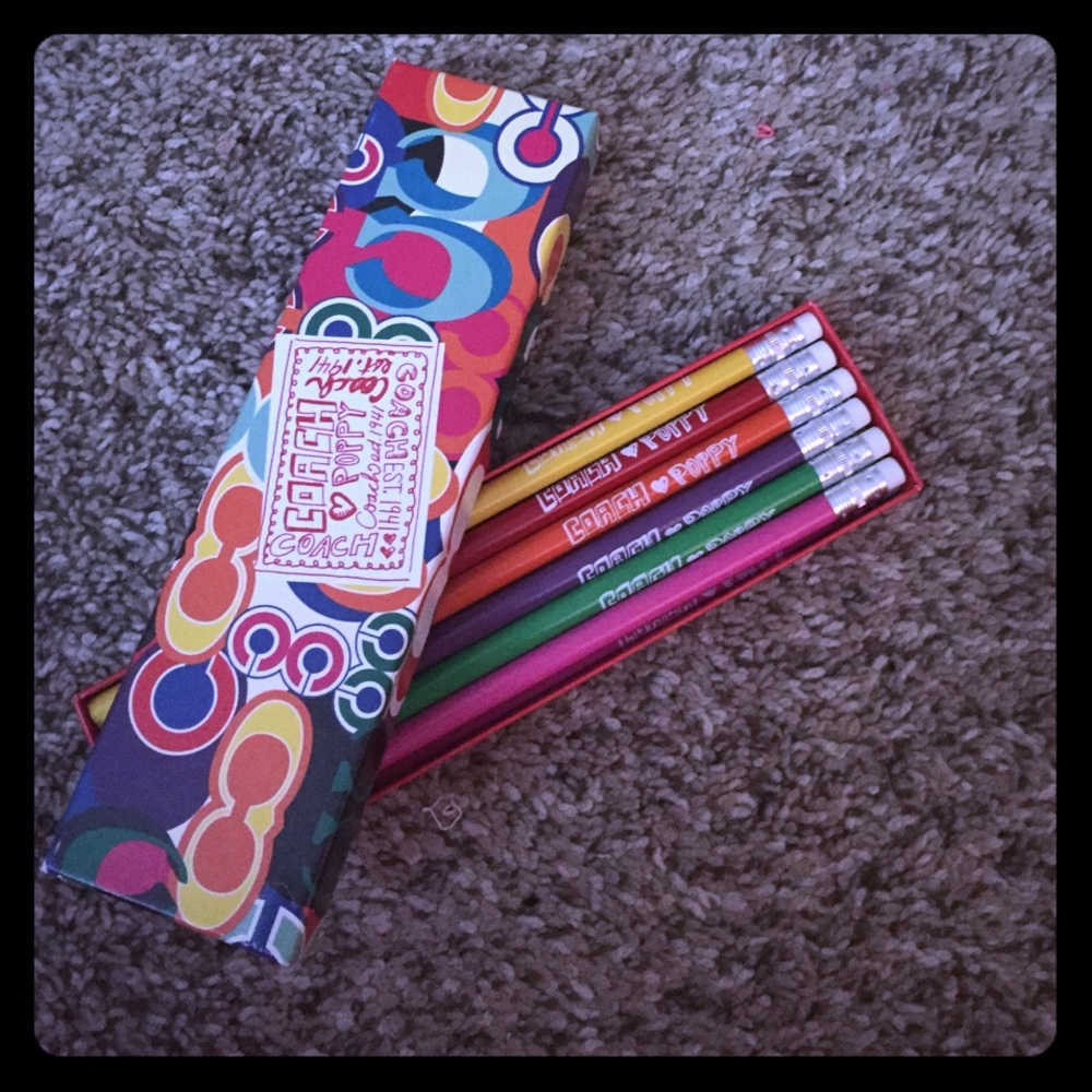 Authentic Coach poppy pencil set