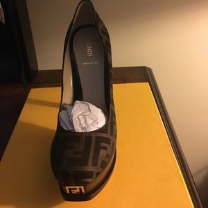 Authentic fendi heels brand new never worn