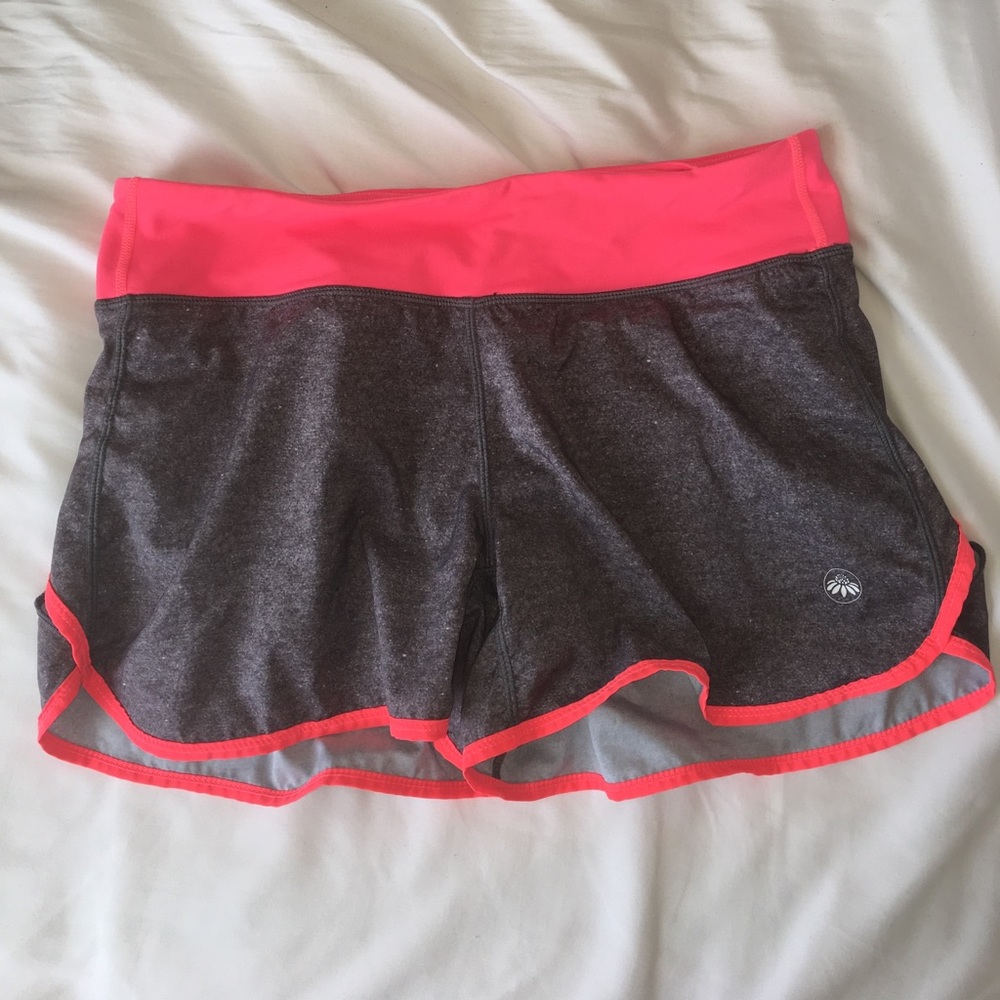 Senita Swift Running Shorts - 4 pockets