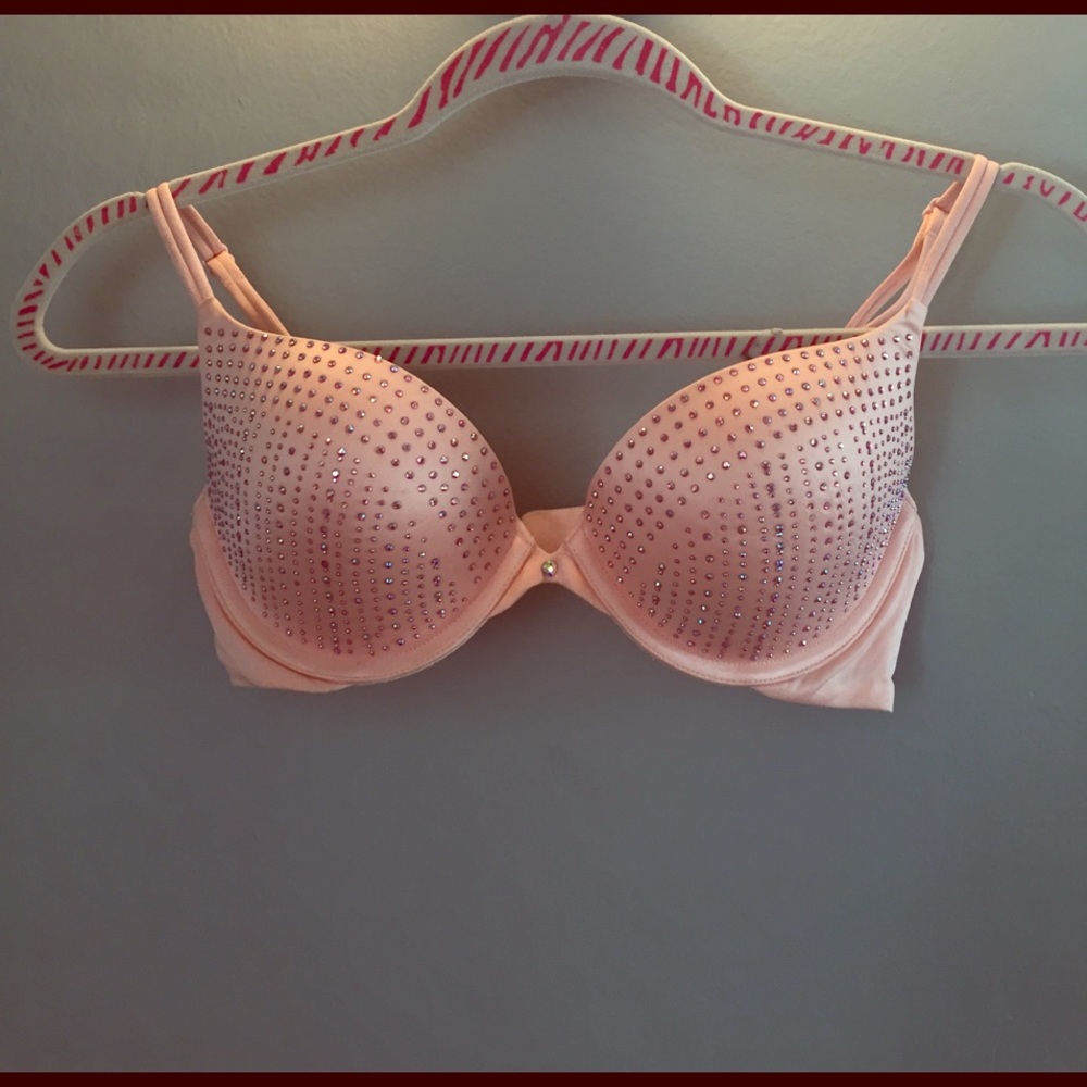 Victoria Secret Very Sexy push up bra