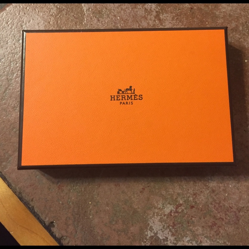 Classic Hermes card holder