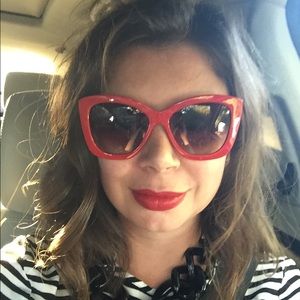 Meet your Posher, Leah