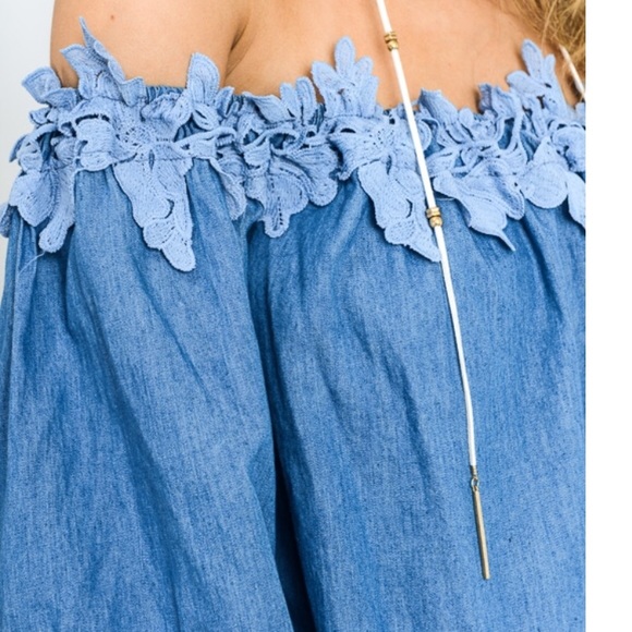 🔥Only 1 - Unique Denim off shoulder patch top - Picture 3 of 5