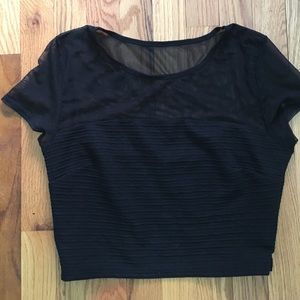 Silence + noise crop top