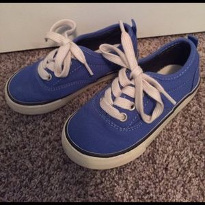 GAP size 8 Toddler blue sneakers