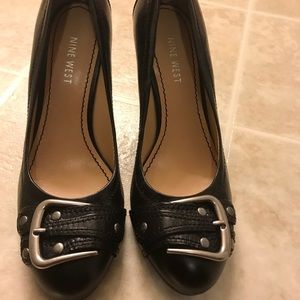 Nine West wedges size 7.5