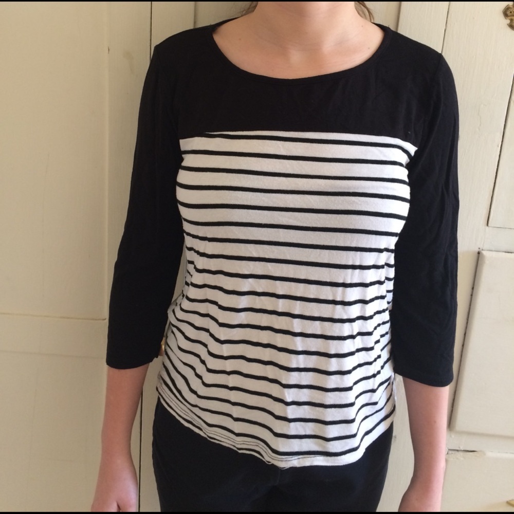Quarter-length sleeve striped shirt