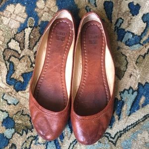 Frye Carson Cognac Ballet Flat 7M
