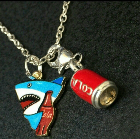 🦈✨️ HANDCRAFTED SHARK 3D COKE CAN TIBETAN SILVER CHARM NECKLACE 18" CHAIN ✨️ - Picture 2 of 3