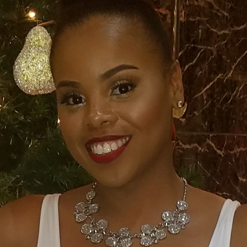 Meet your Posher, Raynelle