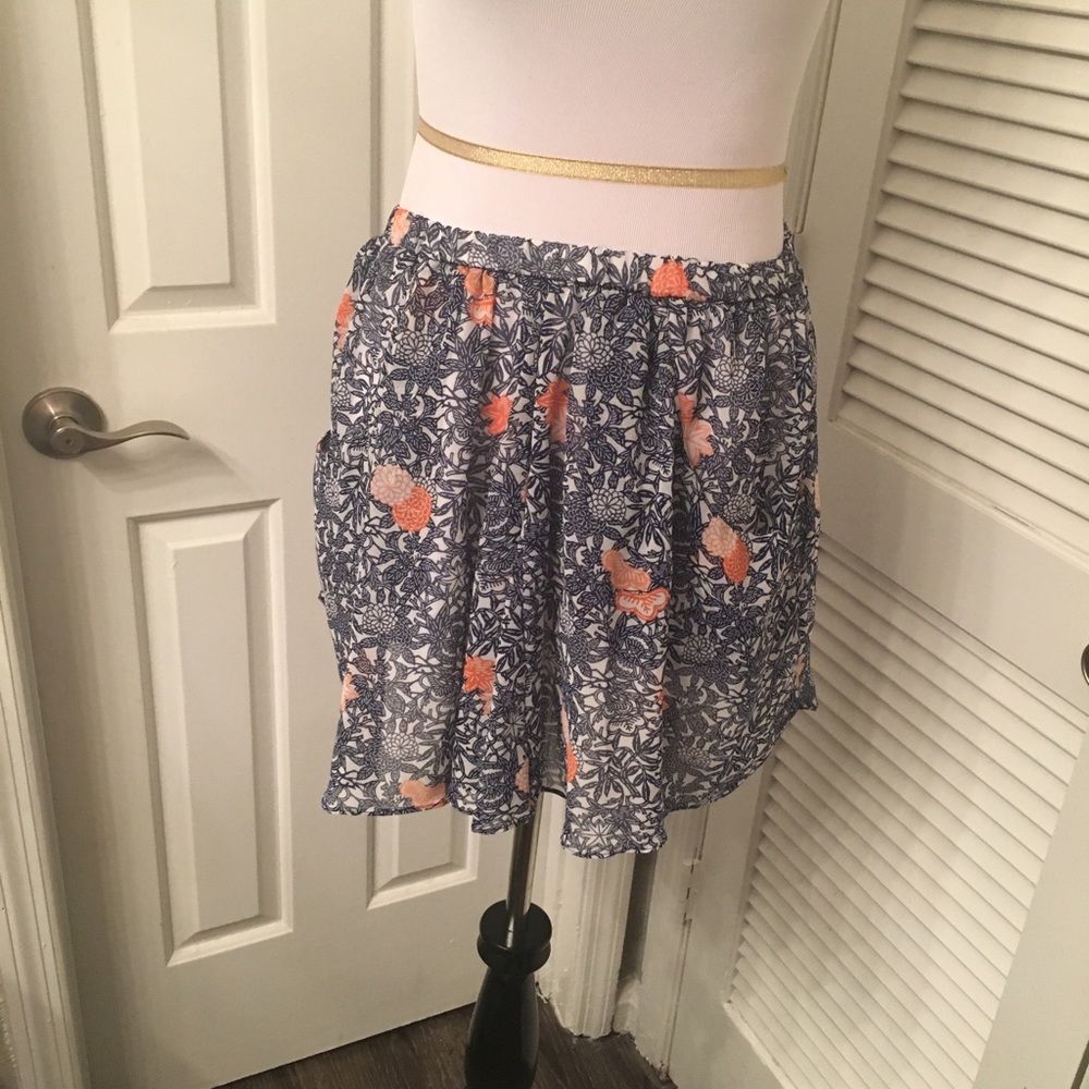 ‼️5/$25‼️Zara Basic Flowy Skirt