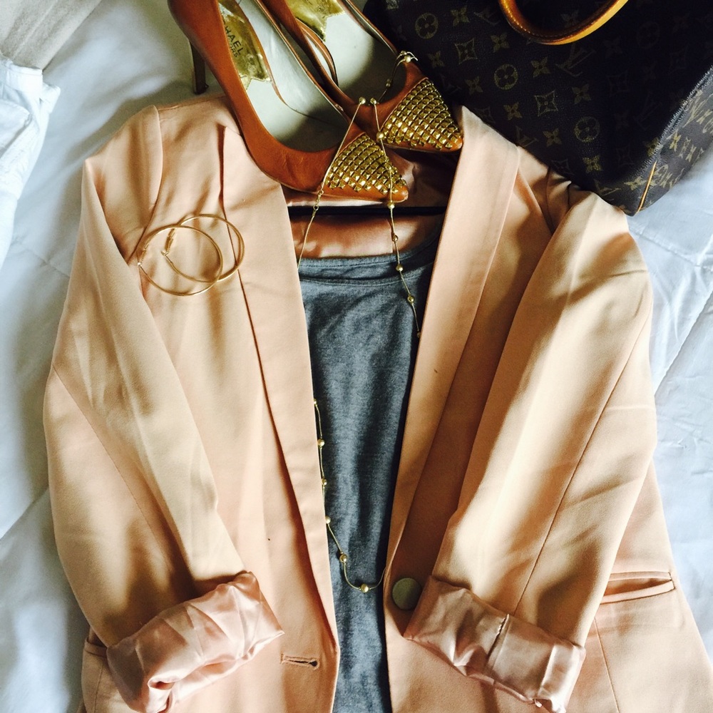 NWOT Forever 21 peach blazer