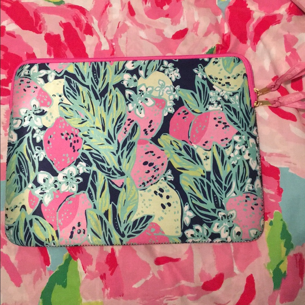 VGUC Lilly Pulitzer laptop case