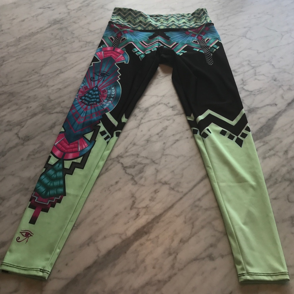 Onzie Graphic Legging