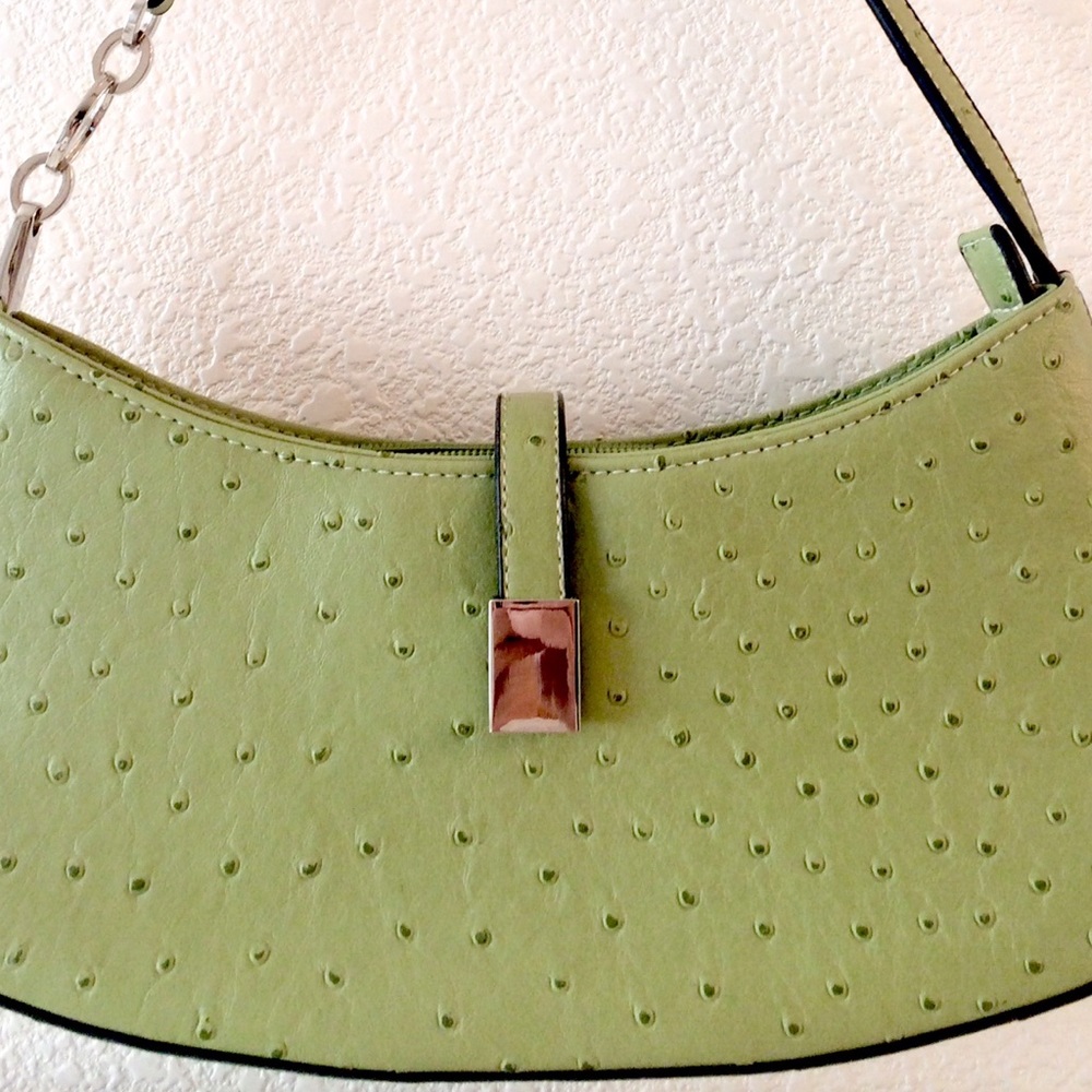 Green Handbag - Picture 2 of 8