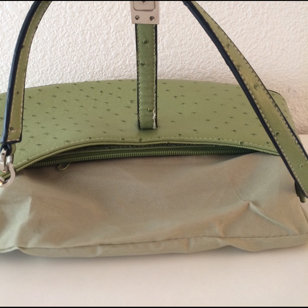 Green Handbag - Picture 8 of 8
