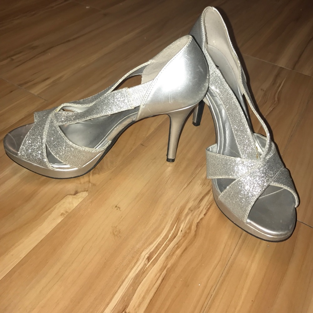 Silver Sparkly Fioni Night Heels