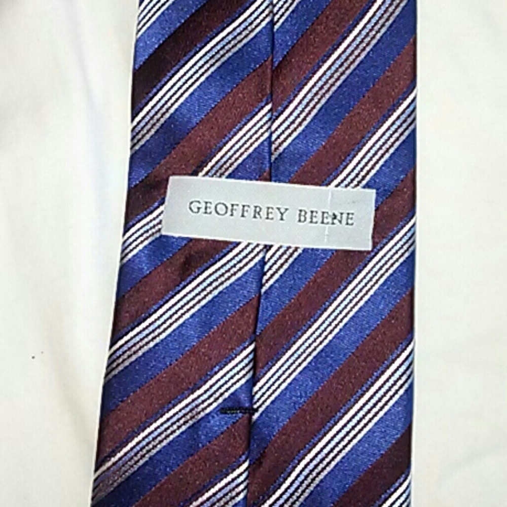Geoffrey Beene Blue Red Silk Tie