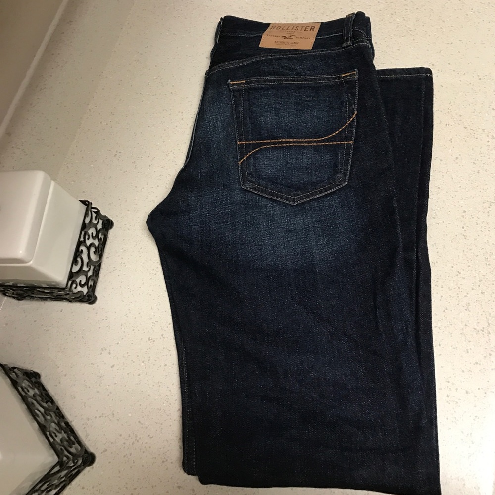 Men's Hollister boot jeans