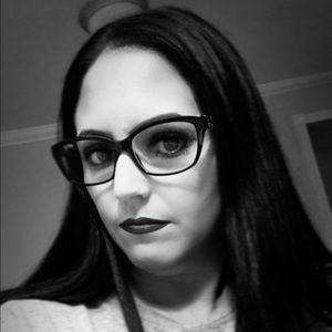 Meet your Posher, Alexandra