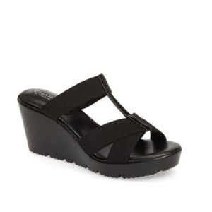Charles David black wedges ACCEPTING OFFERS