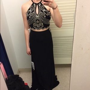Black 2 piece prom dress