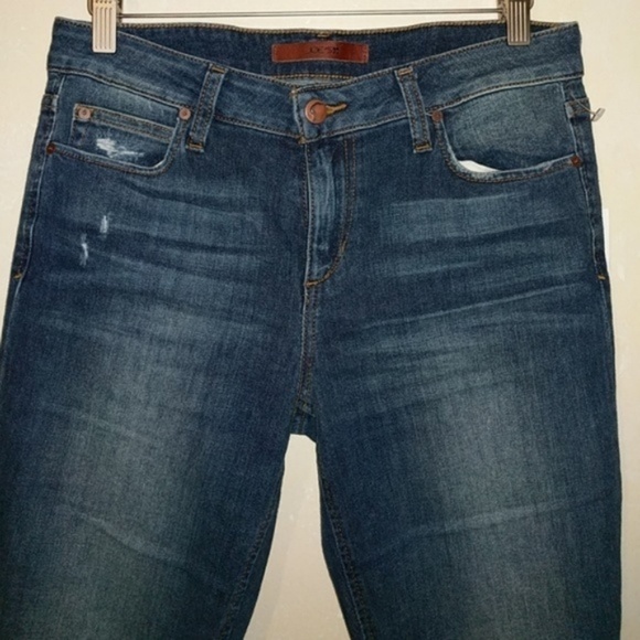 Joe's Jeans Icon Skinny Destructed in Terri - Picture 4 of 6