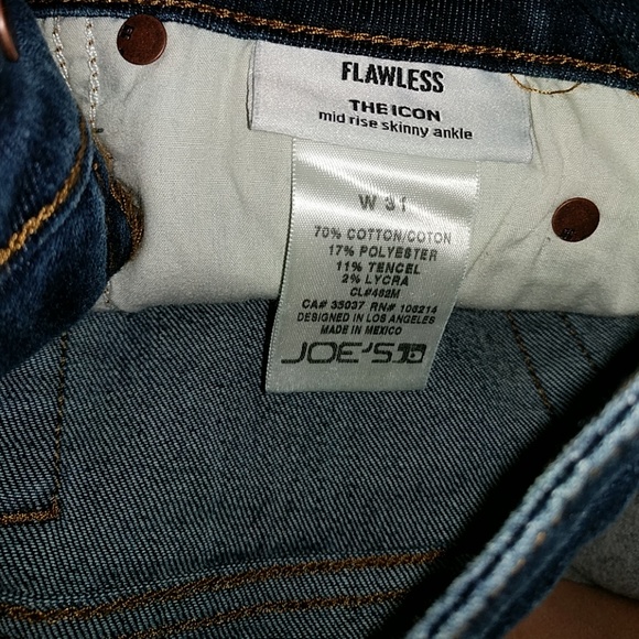 Joe's Jeans Icon Skinny Destructed in Terri - Picture 6 of 6