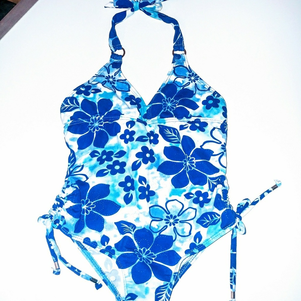 Girls size 8 one piece swim suit