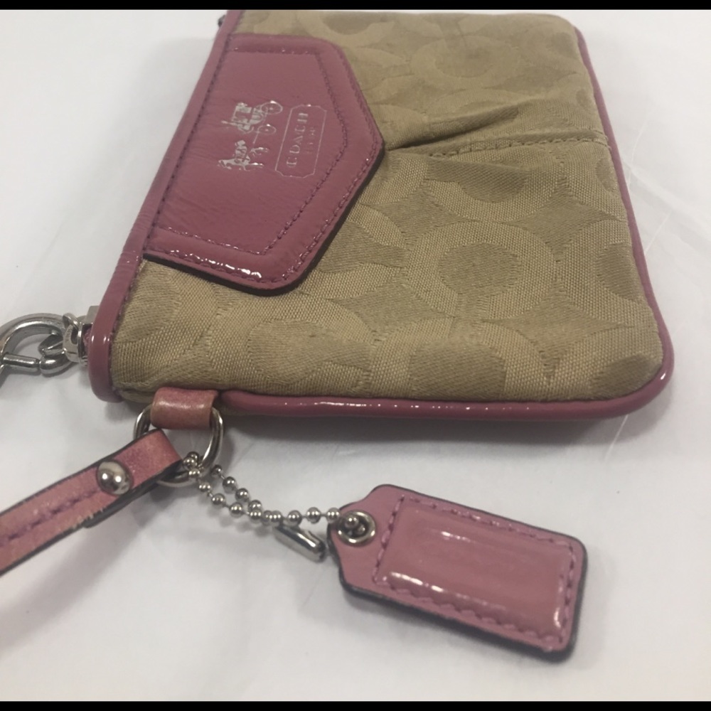 SOLD! COACH Lilac & Tan Wristlet - Picture 5 of 8