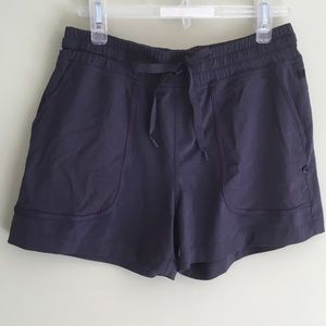 Lululemon shorts Size 6