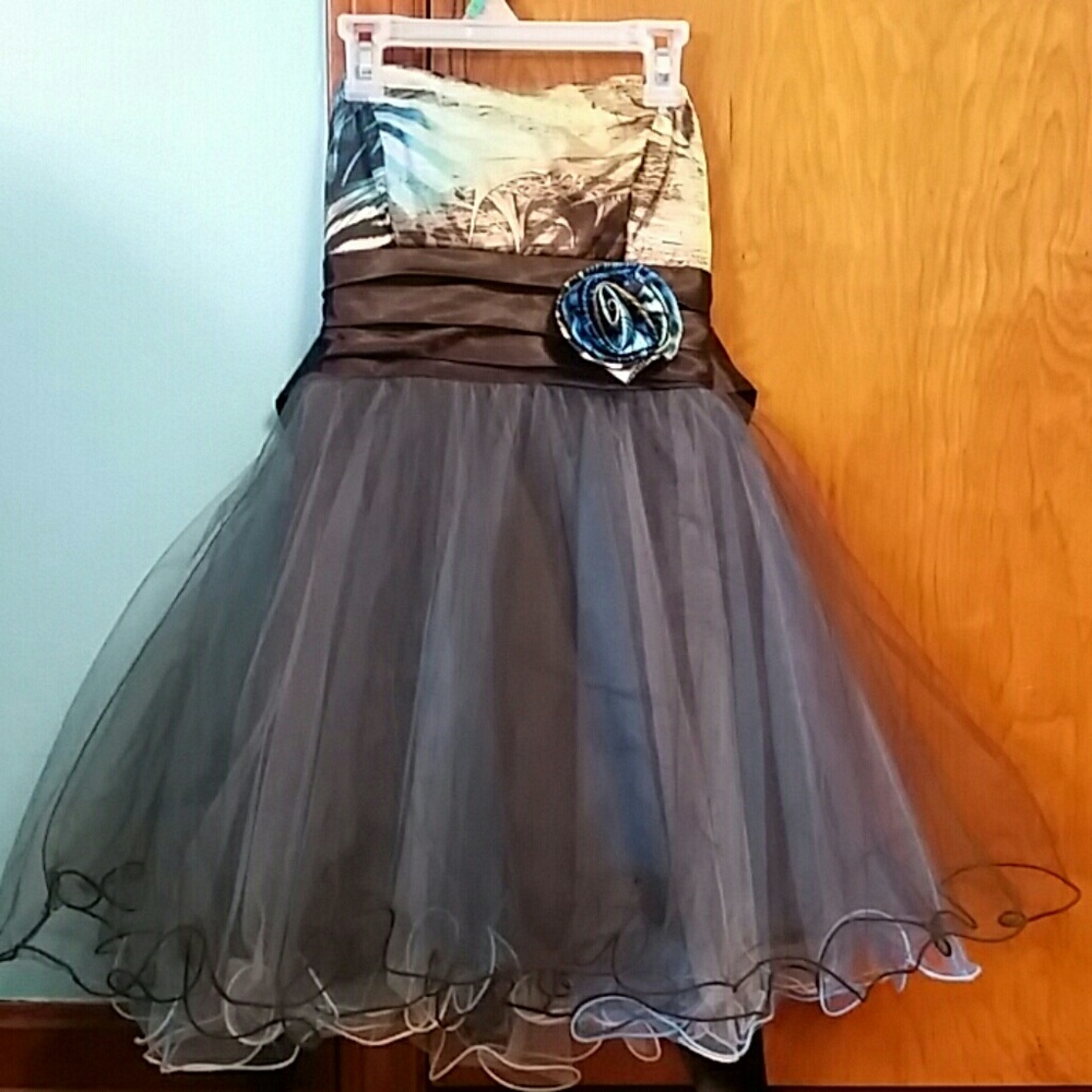 LAST CHANCE Homecoming Dress