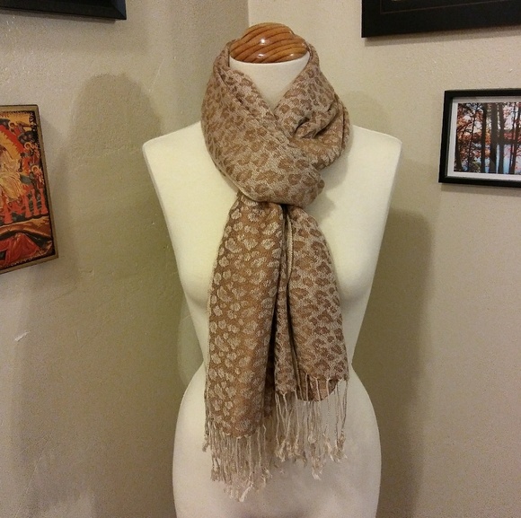 Accessories - Leopard Scarf